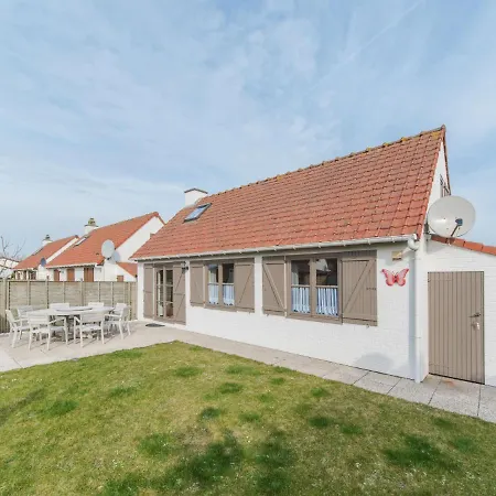 Vissershuisje 213 With Parking By Interhome *