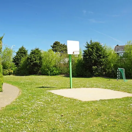 Vissershuisje 213 With Parking By Interhome Дом отдыха Mispelburg