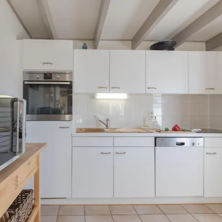 Vissershuisje 213 With Parking By Interhome