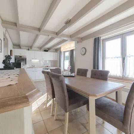 Vissershuisje 213 With Parking By Interhome Дом отдыха *