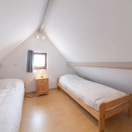 Vissershuisje 213 With Parking By Interhome Mispelburg