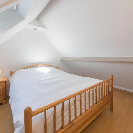 Vissershuisje 213 With Parking By Interhome Mispelburg