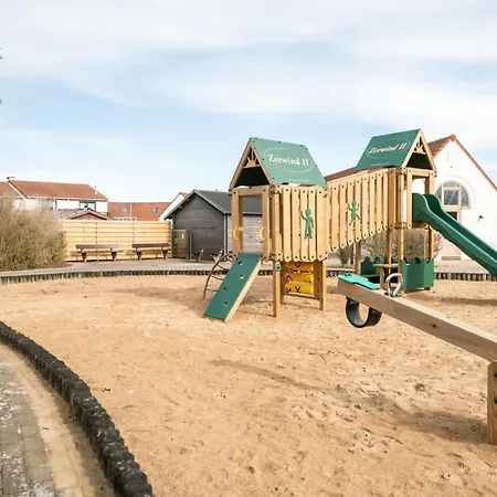 Vissershuisje 213 With Parking By Interhome Mispelburg