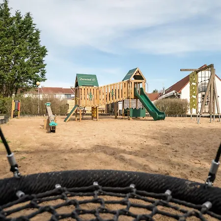 Vissershuisje 213 With Parking By Interhome *