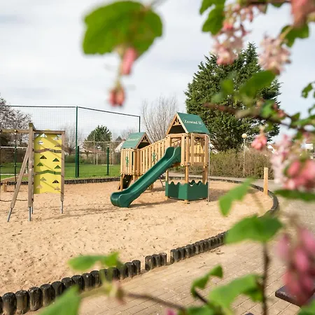 Vissershuisje 213 With Parking By Interhome Nyaraló